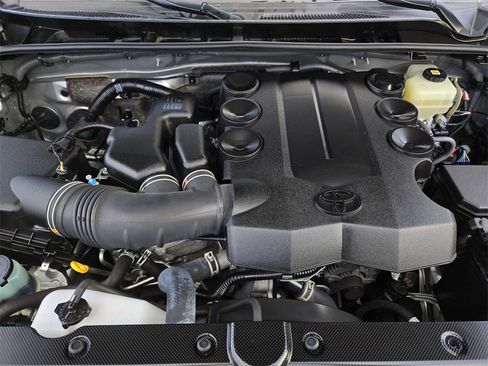 Used 2021 Toyota 4Runner SR5 Premium image 33