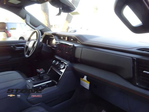 New 2026 GMC Sierra 1500 AT4 w/ AT4 Premium Package image 17