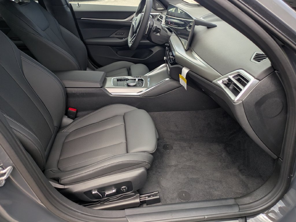 New 2026 BMW 430i w/ M Sport Package RWD image 24