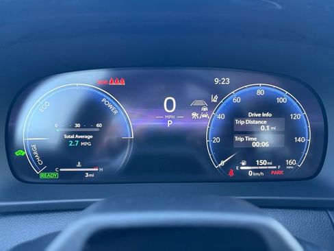 New 2025 Toyota Crown Signia image 26