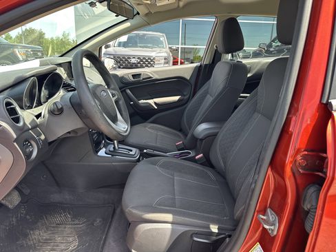 Used 2019 Ford Fiesta SE w/ Equipment Group 201A FWD image 5