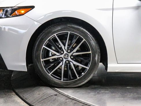 Used 2023 Toyota Camry SE FWD image 9