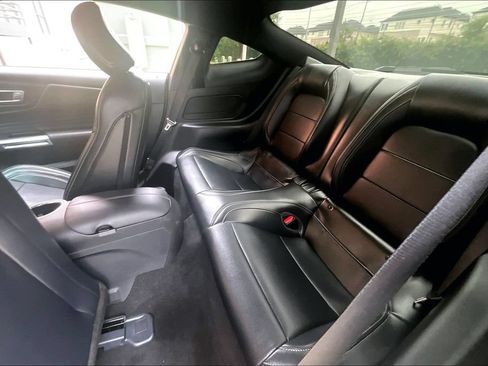 Used 2025 Ford Mustang GT Premium RWD image 34