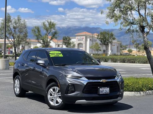 Used 2021 Chevrolet Blazer LT FWD image 1