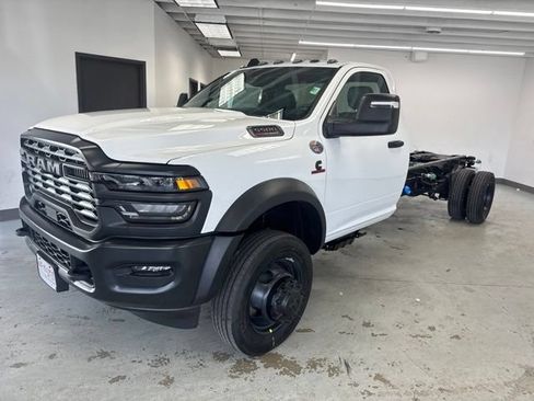New 2026 RAM 5500 Tradesman AWD/4WD image 3