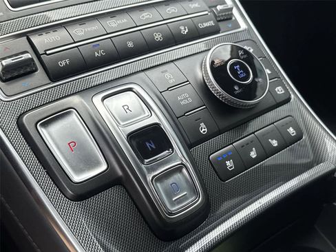 Used 2023 Hyundai Santa Fe Limited AWD/4WD image 29