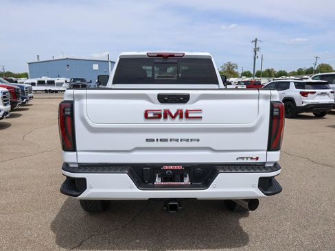 New 2026 GMC Sierra 2500 AT4 w/ AT4 Premium Plus Package AWD/4WD image 4
