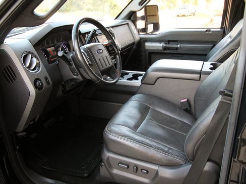 Used 2012 Ford F250 Lariat w/ Lariat Ultimate Pkg AWD/4WD image 22