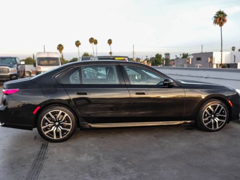 Used 2024 BMW 740i RWD image 13