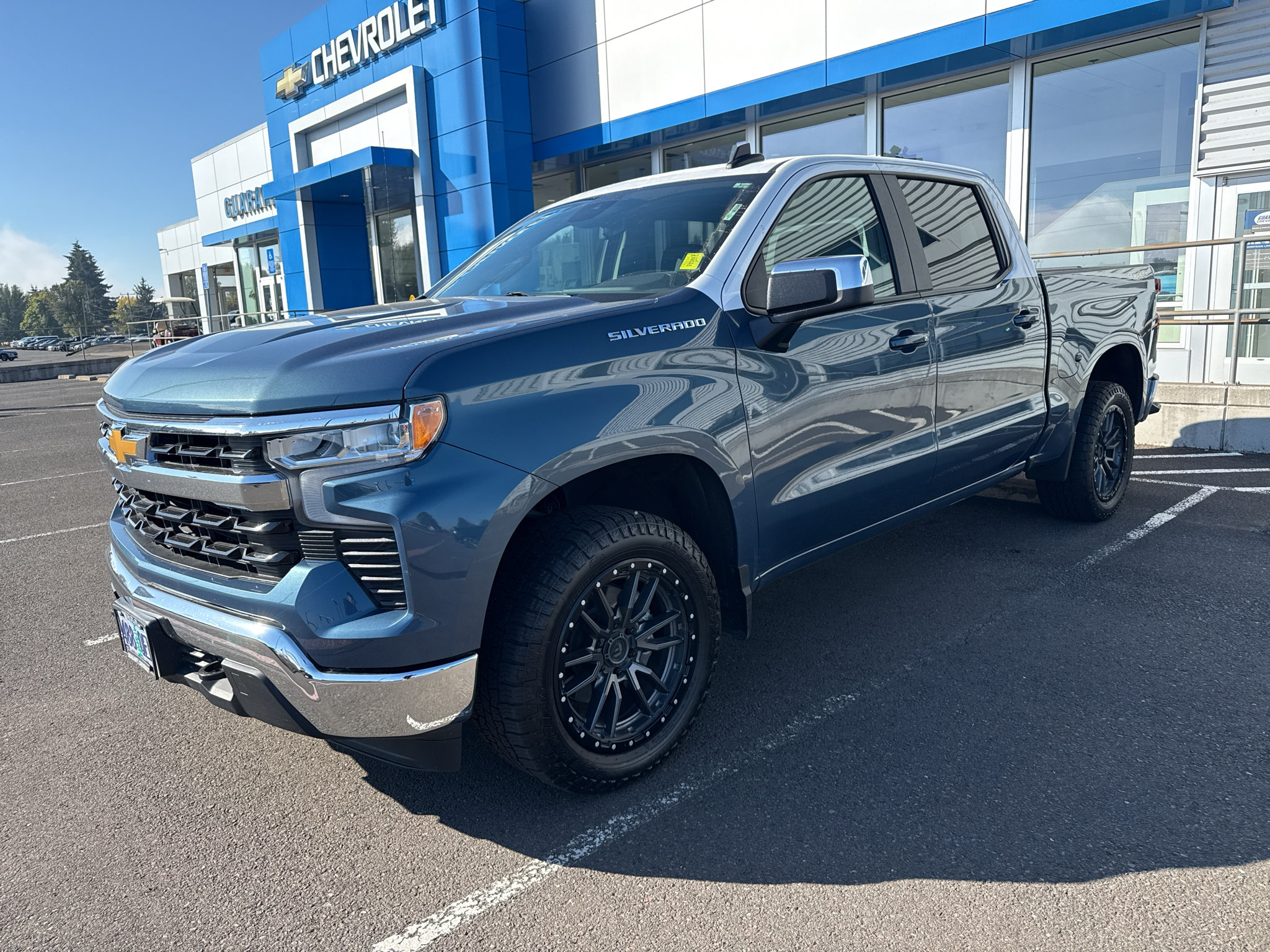 Used 2024 Chevrolet Silverado 1500 LT w/ Protection Package AWD/4WD image 2