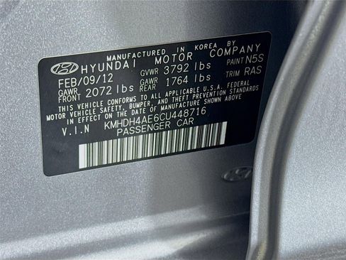 Used 2012 Hyundai Elantra GLS FWD image 28