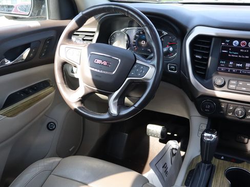 Used 2019 GMC Acadia Denali AWD/4WD image 9