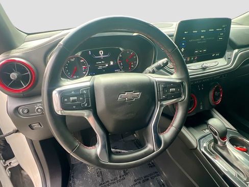 Used 2024 Chevrolet Blazer RS w/ Driver Confidence II Package FWD image 11