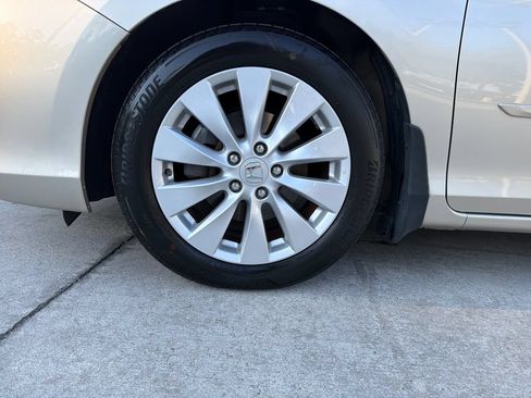 Used 2015 Honda Accord EX-L image 11