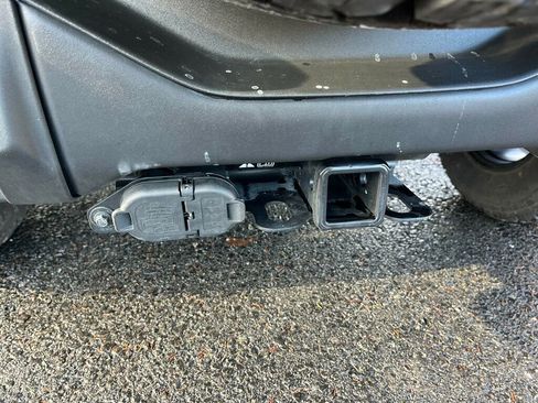 Used 2024 Ford Bronco Black Diamond image 23