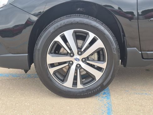 Used 2019 Subaru Outback 2.5i Limited AWD/4WD image 36