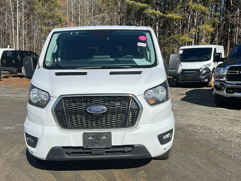 Used 2024 Ford Transit 350 XLT image 3