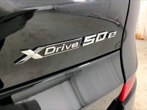 New 2026 BMW X5 xDrive50e w/ Executive Package image 15