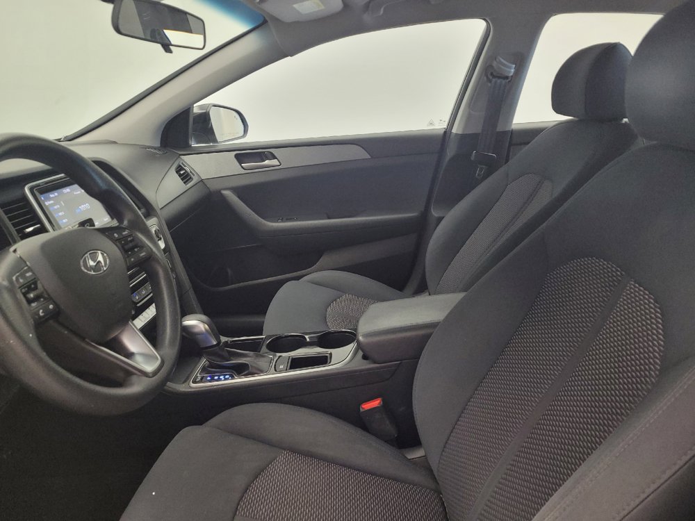 Used 2018 Hyundai Sonata SE w/ Cargo Package FWD image 17