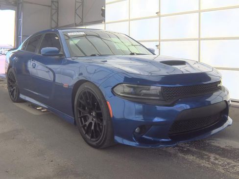 Used 2018 Dodge Charger R/T Scat Pack w/ Dynamics Package RWD image 2