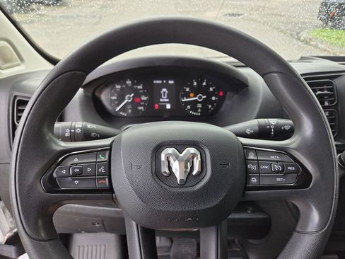 Used 2024 RAM ProMaster 2500 w/ Convenience Group FWD image 31