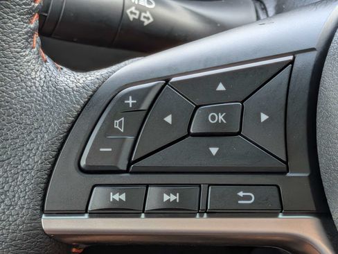 Used 2024 Nissan Kicks SR w/ SR Premium Package FWD image 30