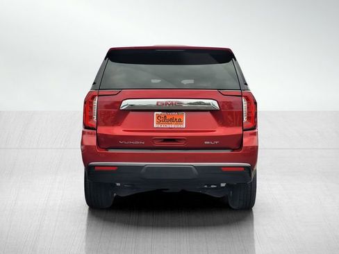 Used 2024 GMC Yukon SLT image 6