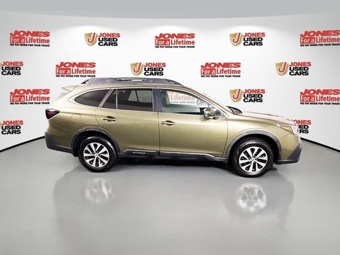 Used 2020 Subaru Outback Premium AWD/4WD image 16