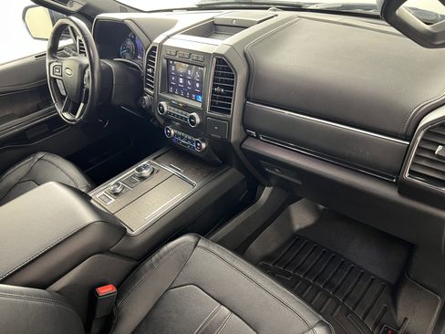 Used 2019 Ford Expedition Limited w/ Special Edition Package image 25