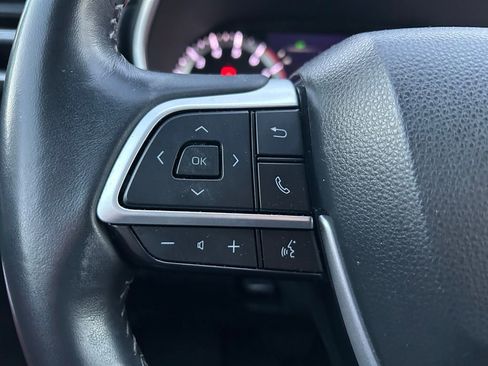 Certified 2023 Toyota Highlander XSE image 21