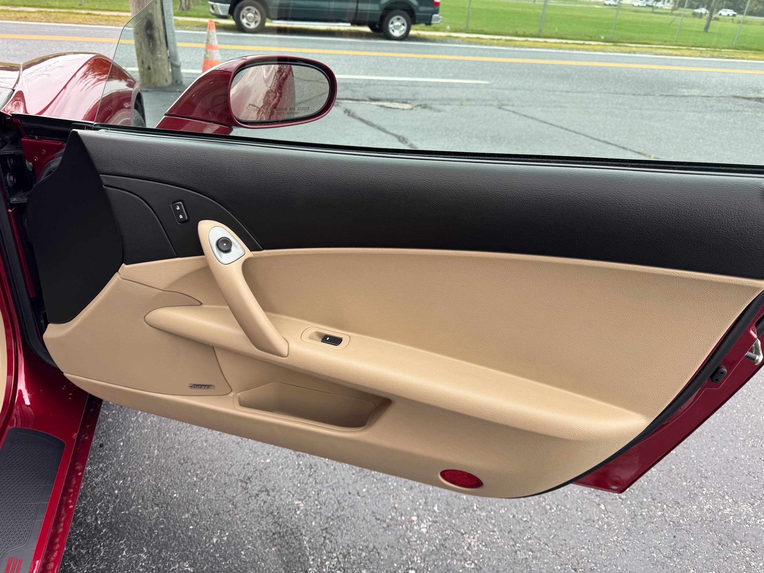 Used 2006 Chevrolet Corvette Convertible w/ Preferred Equipment Group RWD image 23