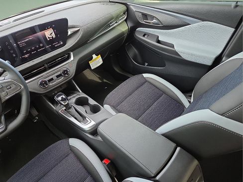 New 2026 Buick Envista Preferred image 12