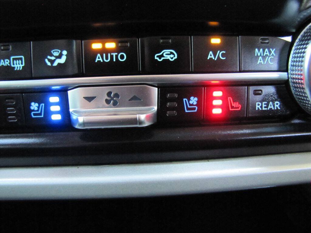 Used 2024 Ford Expedition XLT RWD image 36