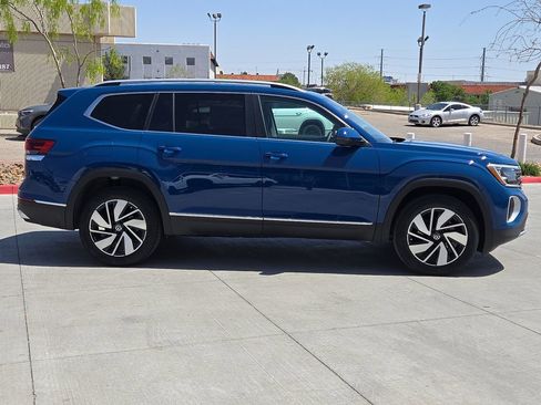 Used 2025 Volkswagen Atlas SEL image 13