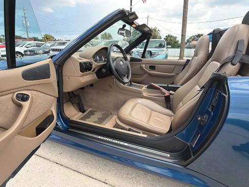 Used 2000 BMW Z3 2.5i RWD image 22