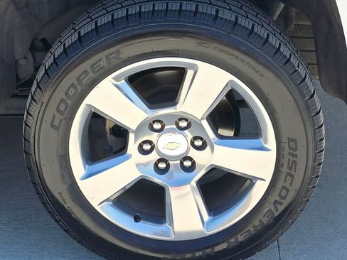Used 2018 Chevrolet Tahoe LT w/ Texas Edition Package RWD image 34