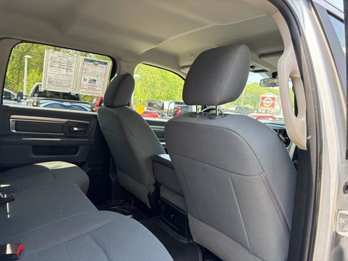 Used 2017 RAM 2500 SLT AWD/4WD image 40
