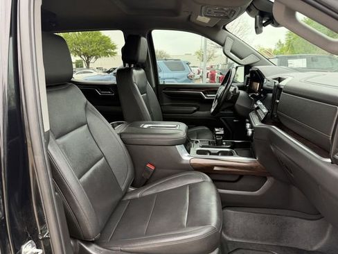 Used 2022 GMC Sierra 1500 SLT image 28