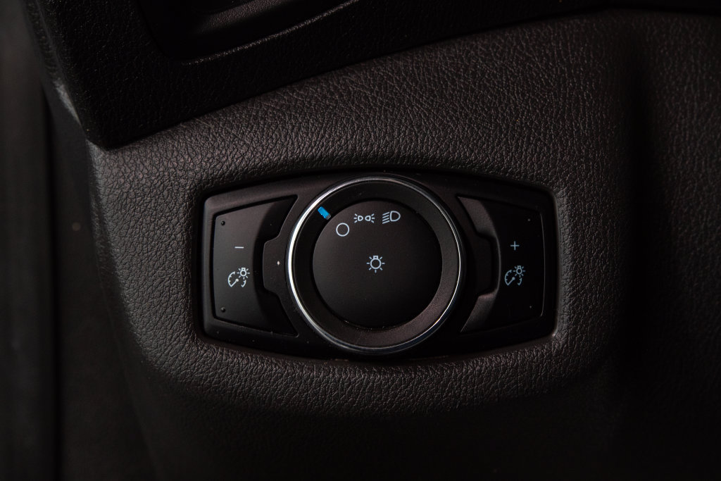 Used 2016 Ford Transit 150 XL RWD image 15