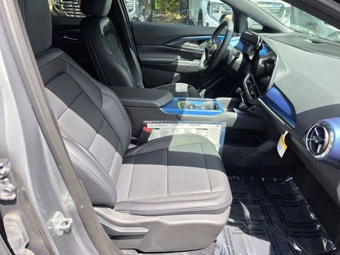 New 2026 Chevrolet Equinox EV LT AWD/4WD image 11