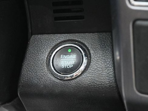 Used 2018 Ford Expedition Platinum image 28