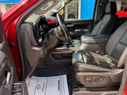 Used 2022 Chevrolet Silverado 1500 LT Trail Boss w/ Convenience Package II image 7