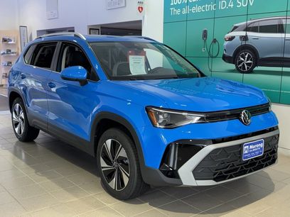 New 2025 Volkswagen Taos SE