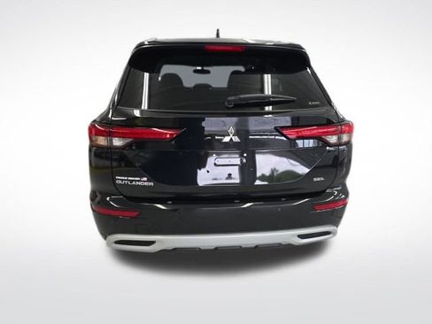 New 2024 Mitsubishi Outlander SEL image 7