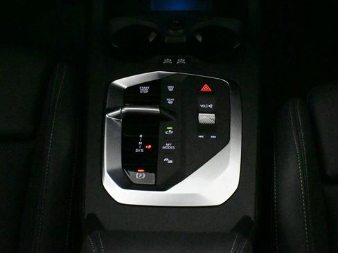 Used 2025 BMW M235i xDrive M235i xDrive w/ Premium Package image 25