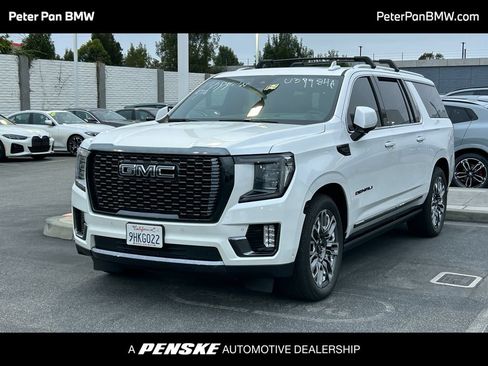 Used 2023 GMC Yukon XL Denali Ultimate AWD/4WD image 1