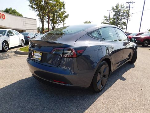 Used 2023 Tesla Model 3 Standard Range RWD image 5