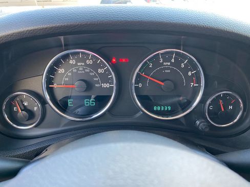 Used 2013 Jeep Wrangler Unlimited Sport image 13