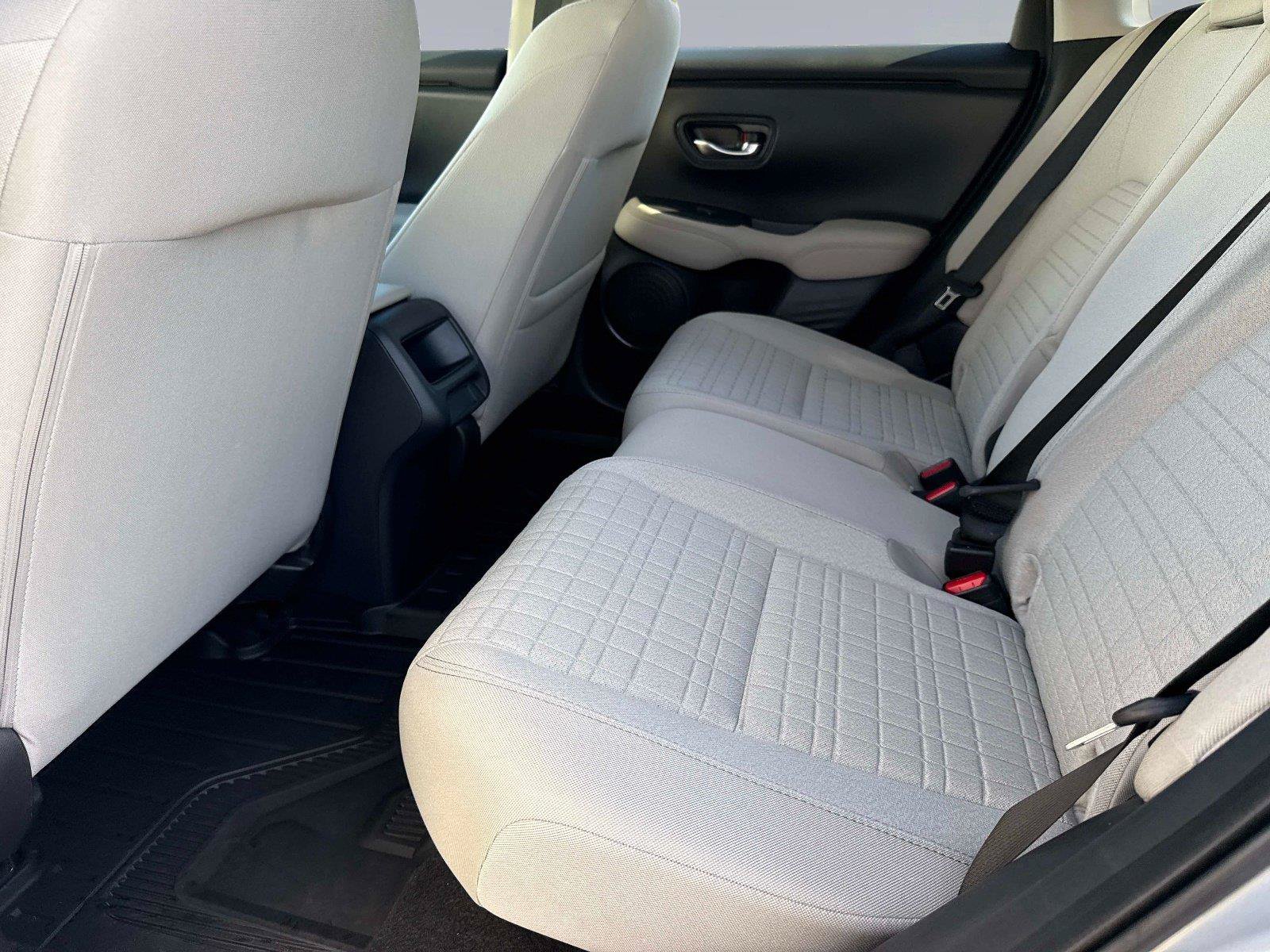 Certified 2027 Honda HR-V LX image 13