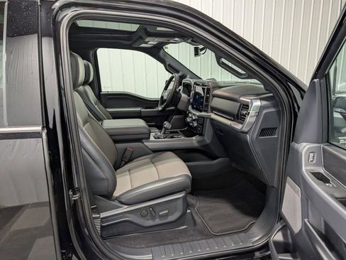 Used 2025 Ford F150 Lariat w/ Equipment Group 501A Mid image 29